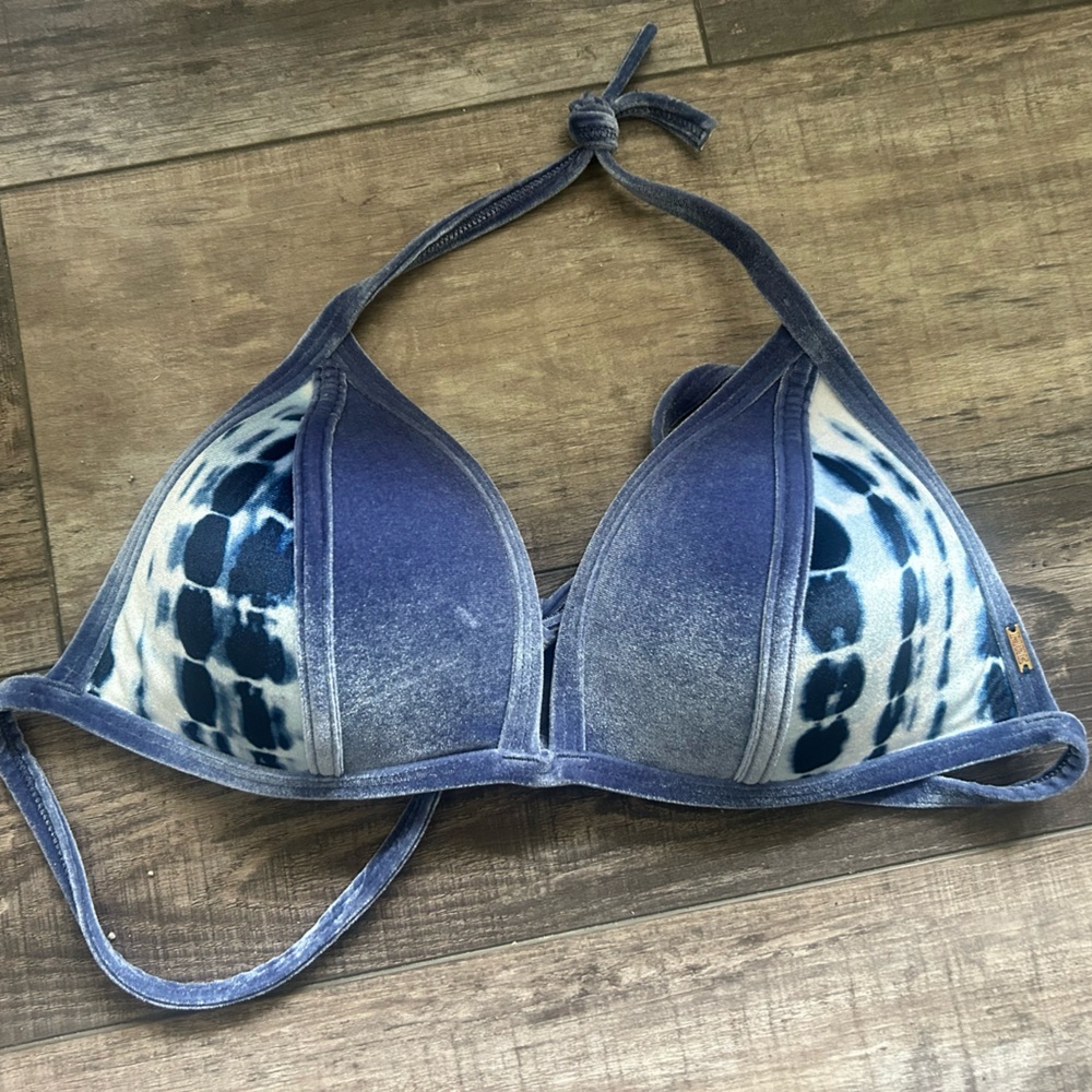PINK Victoria's Secret Blue Bikini Top with Geometric‎ Design